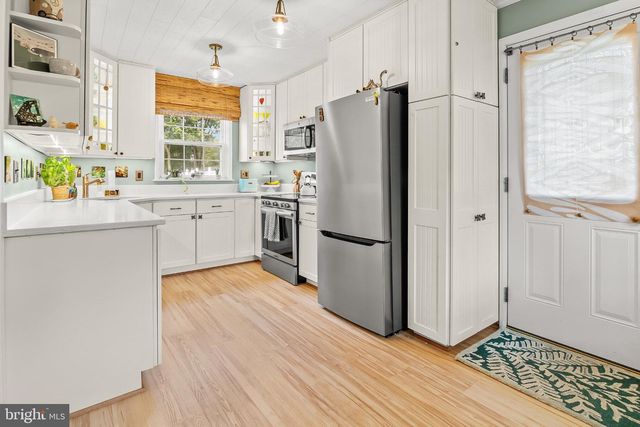 406 NEEPIER RD, Catonsville, MD 21228
