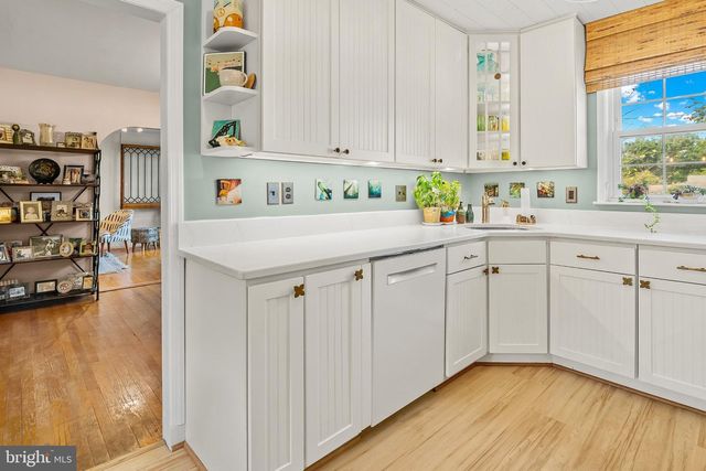 406 NEEPIER RD, Catonsville, MD 21228
