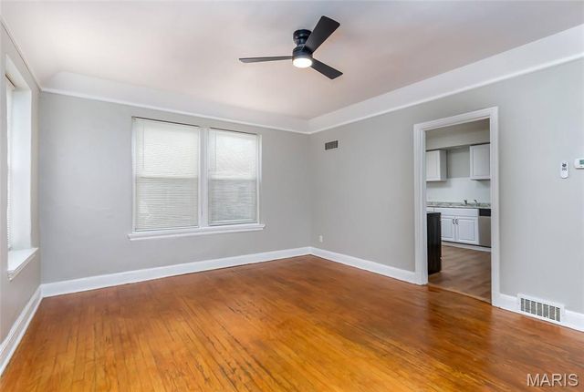 8910 Gravois Road, Affton, MO 63123
