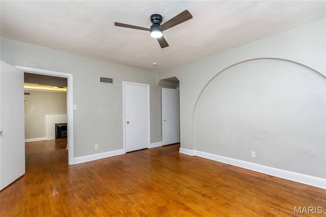 8910 Gravois Road, Affton, MO 63123