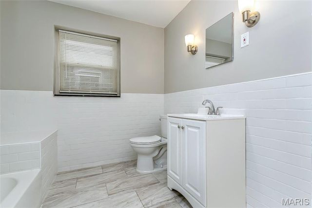 8910 Gravois Road, Affton, MO 63123