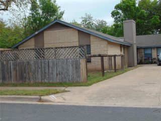 6501 Bradsher DR A, Austin, TX 78745