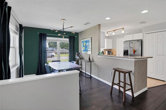 2401 MAYER STREET, Orlando, FL 32806