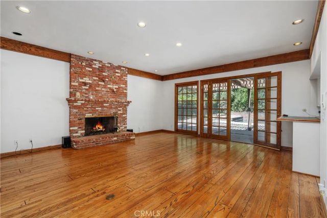 18268 Lake Encino Drive, Encino, CA 91316