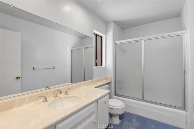 18268 Lake Encino Drive, Encino, CA 91316