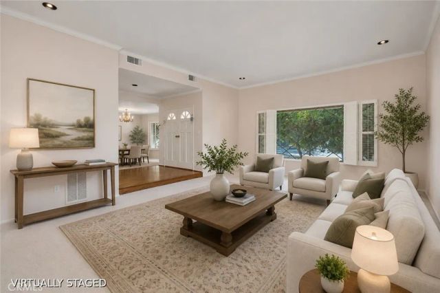 18268 Lake Encino Drive, Encino, CA 91316