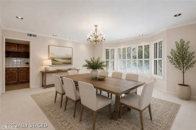 18268 Lake Encino Drive, Encino, CA 91316