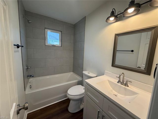 1412 Walnut Ave # B, Chesapeake, VA 23325