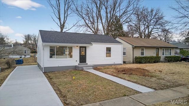 3218 Krem Avenue, St Louis, MO 63074