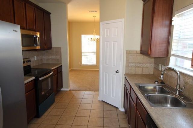 2001 Isabelle DR, Copperas Cove, TX 76522