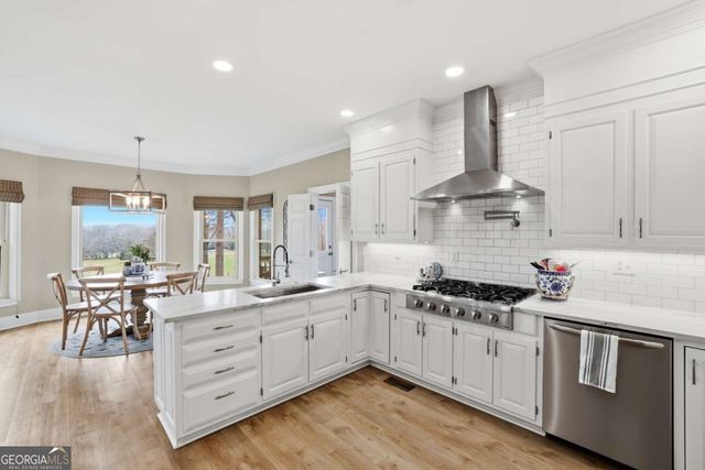 136 Deerhollow Road, Bogart, GA 30622