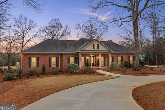 136 Deerhollow Road, Bogart, GA 30622