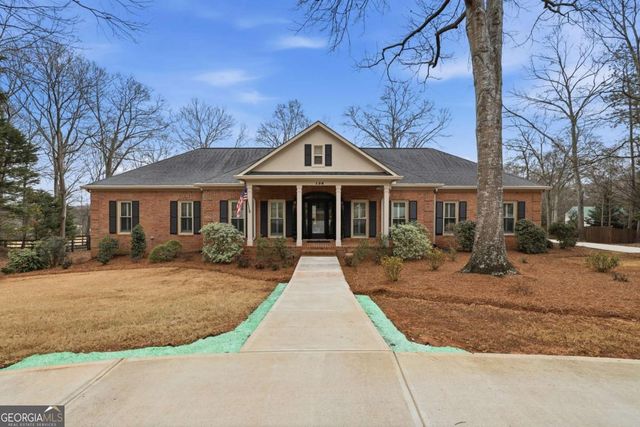 136 Deerhollow Road, Bogart, GA 30622
