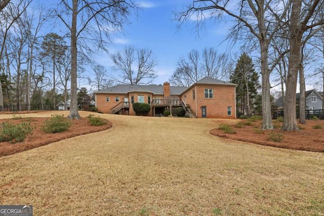 136 Deerhollow Road, Bogart, GA 30622