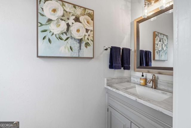 136 Deerhollow Road, Bogart, GA 30622