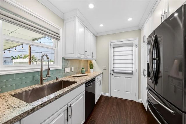 16381 Rhone, Huntington Beach, CA 92647