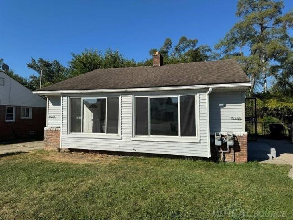 19961 Greenfield Road, Detroit, MI 48235