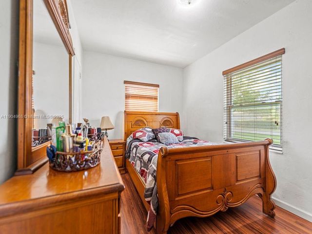 14761 Pierce St, Miami, FL 33176