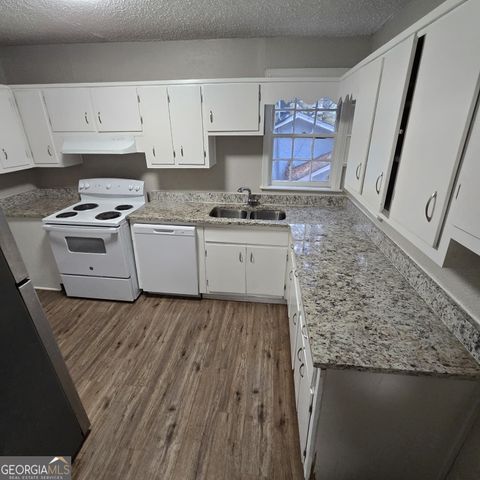 1197 Lake Drive, Jonesboro, GA 30236