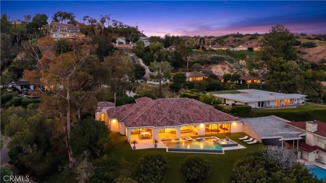 7714 Vale Drive, Whittier, CA 90602