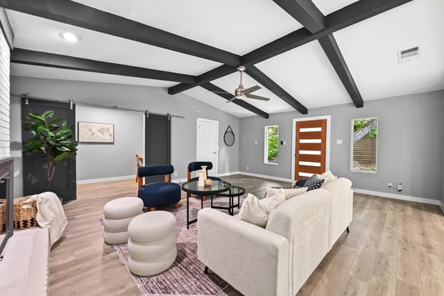 3305 Santa Monica DR, Austin, TX 78741