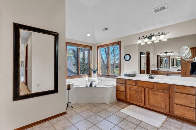 1015 Terradyne Cir, Andover, KS 67002