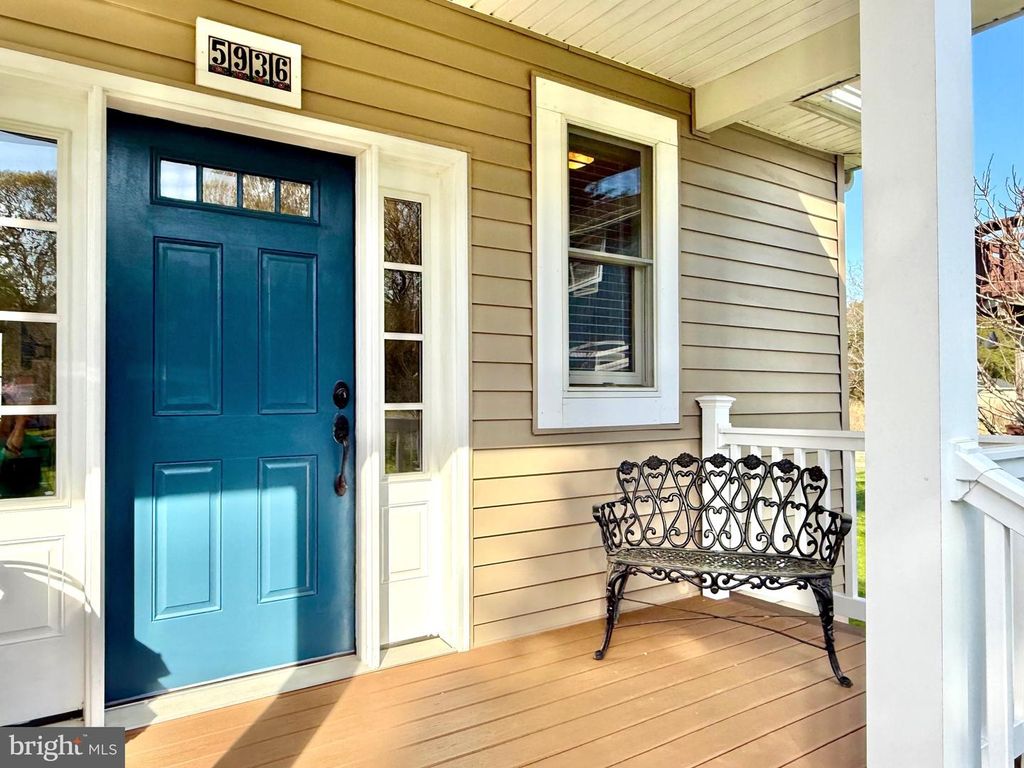 Image 11 of property listing at 5936 SNEED DR, Deale, MD 20751