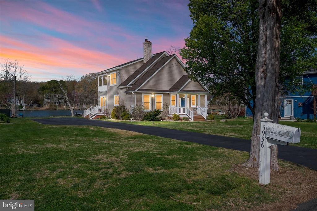 Image 2 of property listing at 5936 SNEED DR, Deale, MD 20751