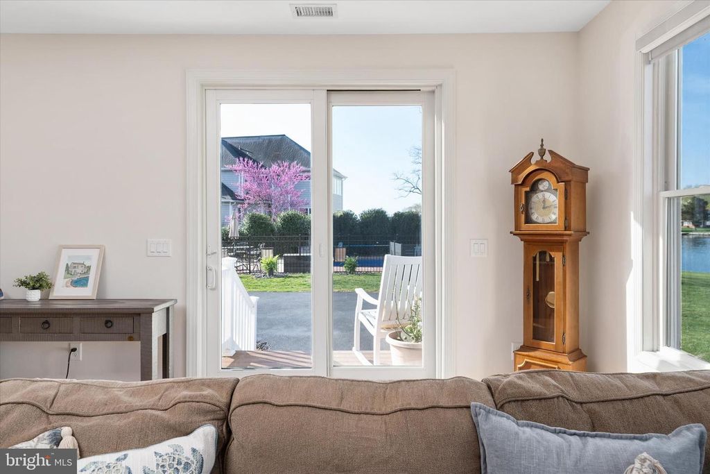 Image 20 of property listing at 5936 SNEED DR, Deale, MD 20751