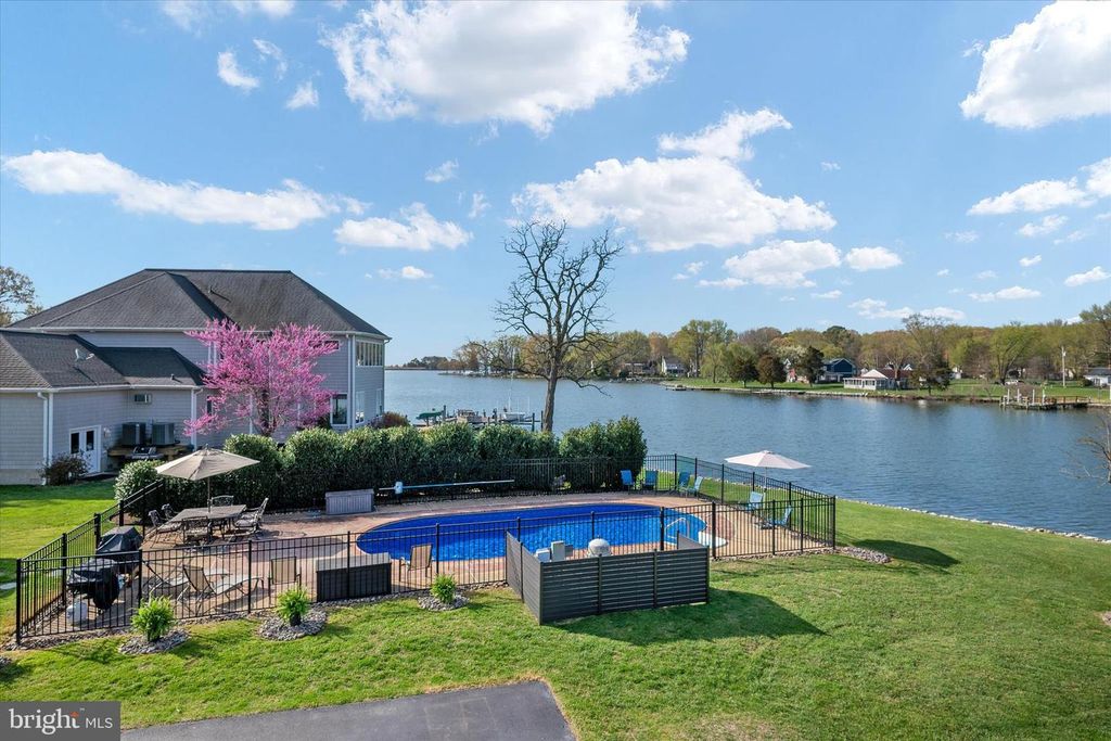 Image 39 of property listing at 5936 SNEED DR, Deale, MD 20751