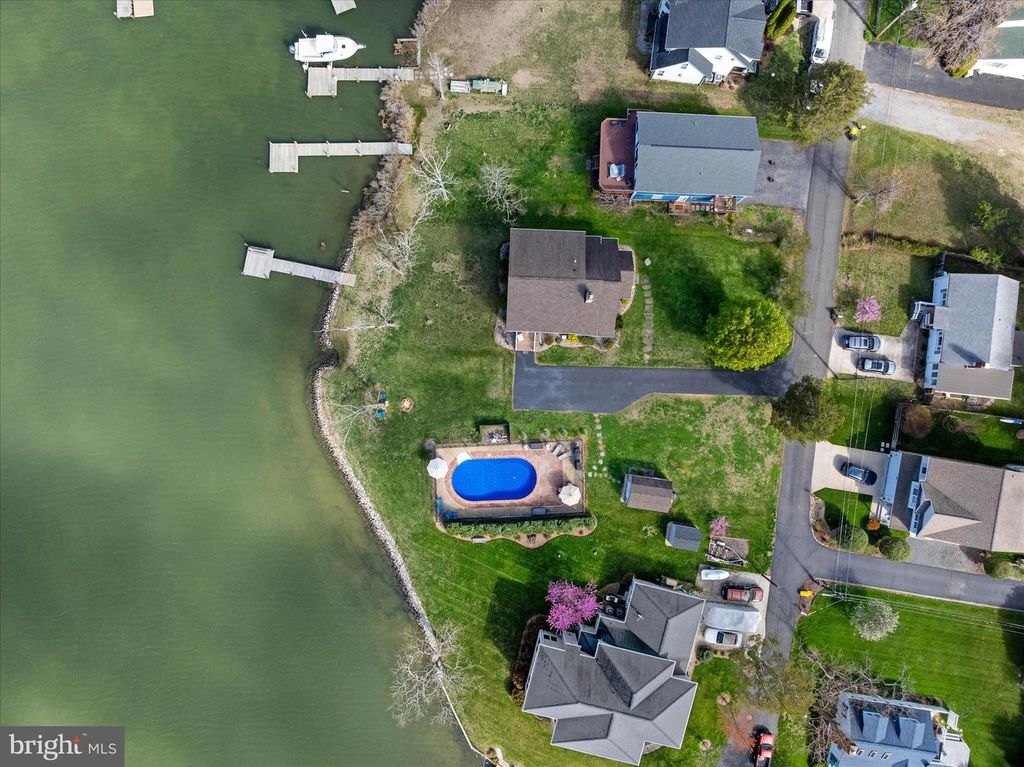 Image 48 of property listing at 5936 SNEED DR, Deale, MD 20751