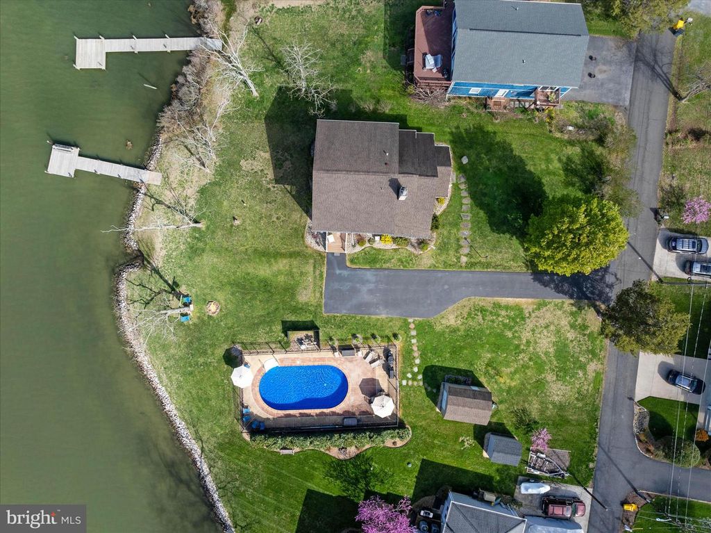 Image 49 of property listing at 5936 SNEED DR, Deale, MD 20751