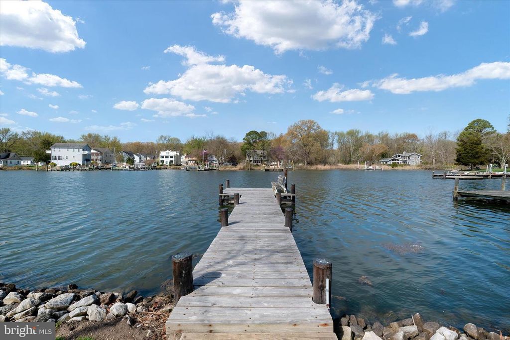 Image 7 of property listing at 5936 SNEED DR, Deale, MD 20751