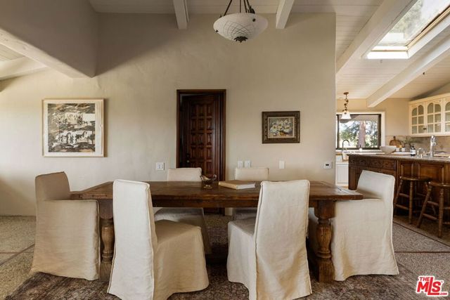 28611 Bamfield Drive, Agoura Hills, CA 91301