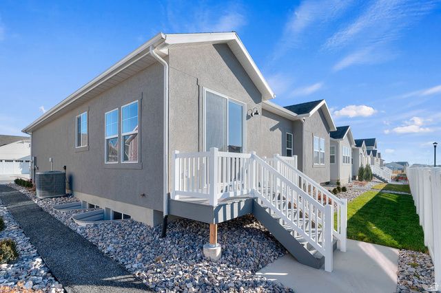 6587 N BALD KNL, Eagle Mountain, UT 84005