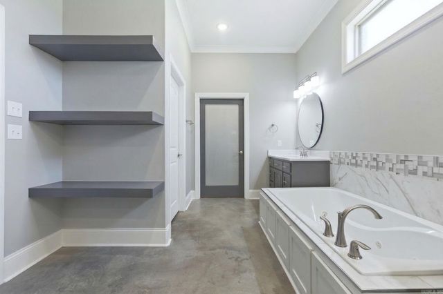 12802 Smarty Jones Dr, Scott, AR 72142