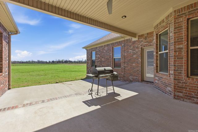 12802 Smarty Jones Dr, Scott, AR 72142