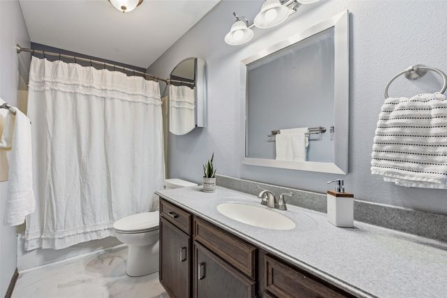 2248 Russell Drive, Iowa City, IA 52240