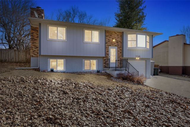 2248 Russell Drive, Iowa City, IA 52240