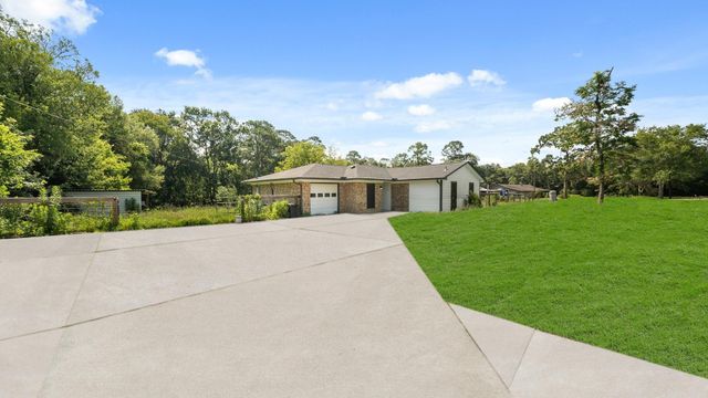 13810 S Goodyear Road, Old River-winfree, TX 77535