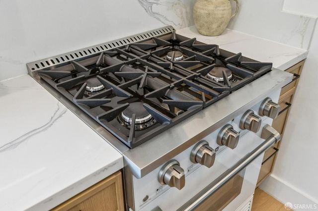 3880 21st Street, San Francisco, CA 94114