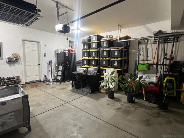 1010 Crystal Springs Pl, Escondido, CA 92026