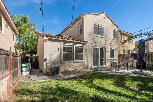 1010 Crystal Springs Pl, Escondido, CA 92026