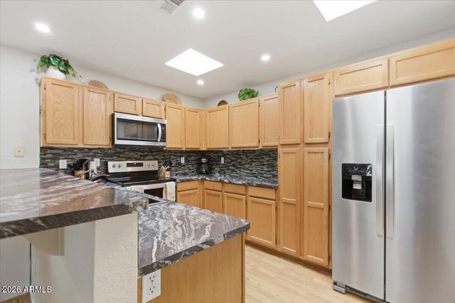 14300 W BELL Road 211, Surprise, AZ 85374