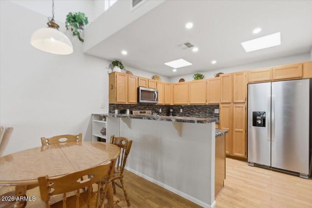 14300 W BELL Road 211, Surprise, AZ 85374
