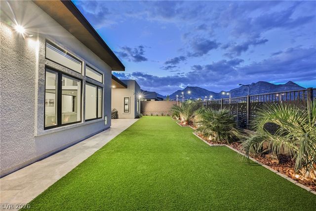 12182 Granite Canyon Street, Las Vegas, NV 89138