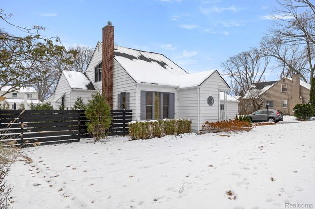 30706 Everett Street, Southfield, MI 48076