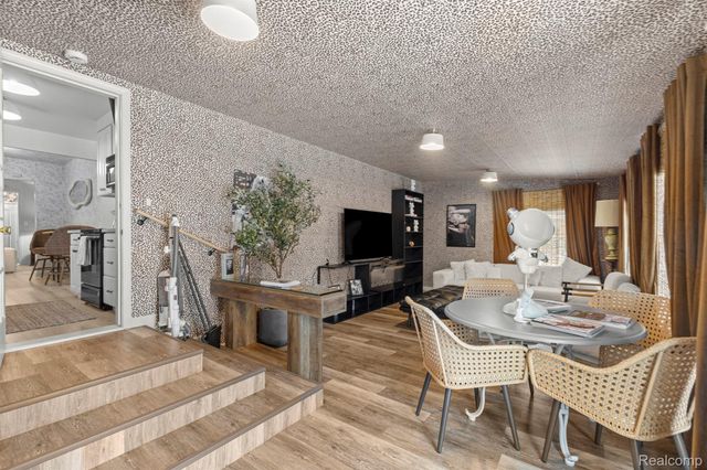 30706 Everett Street, Southfield, MI 48076