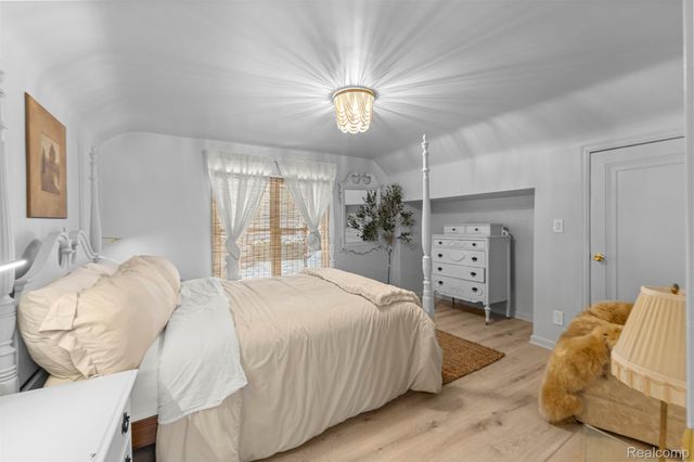 30706 Everett Street, Southfield, MI 48076