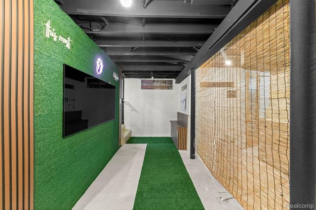 30706 Everett Street, Southfield, MI 48076